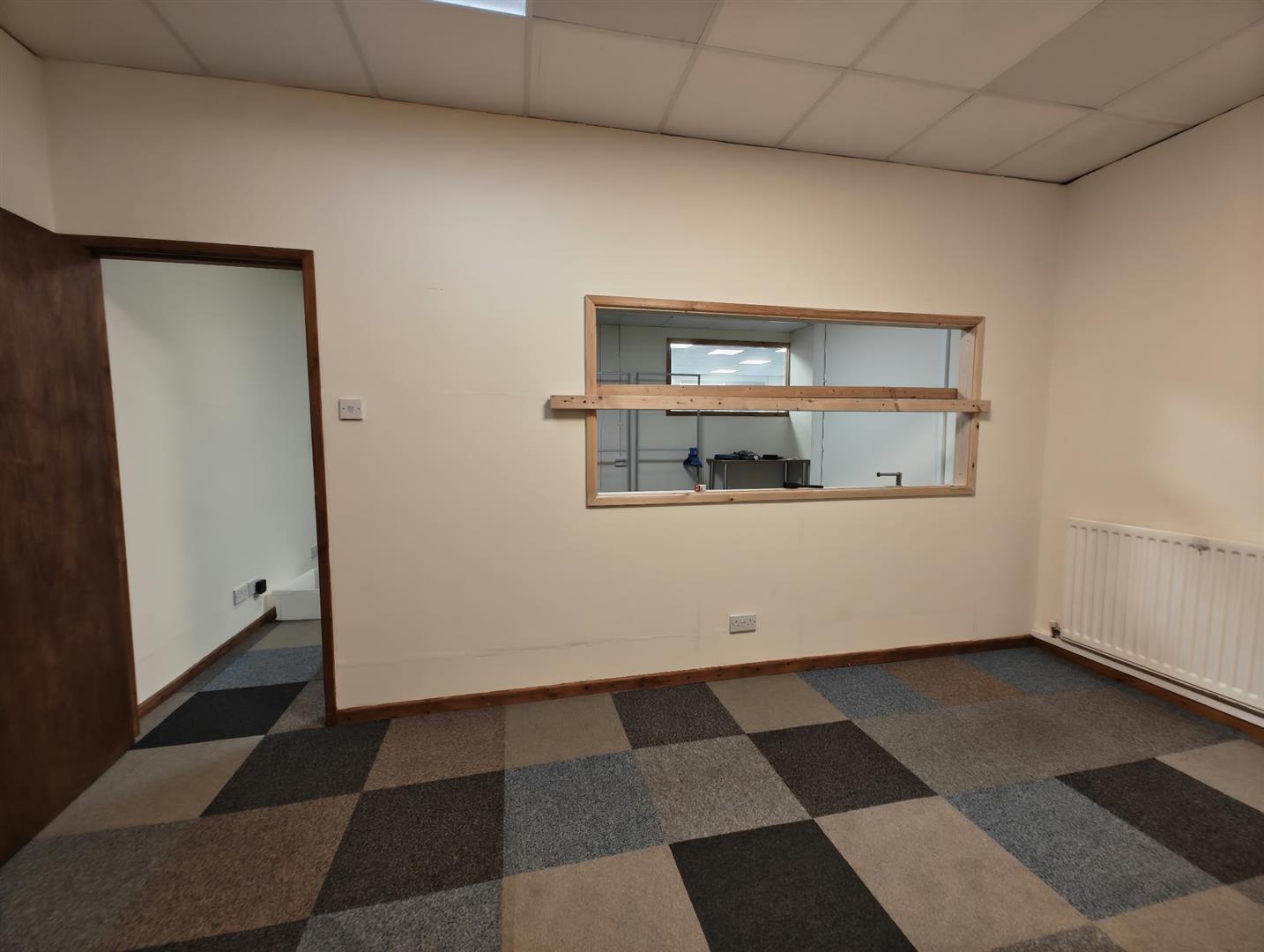 Unit 30, Chadkirk Business Park, photo 5